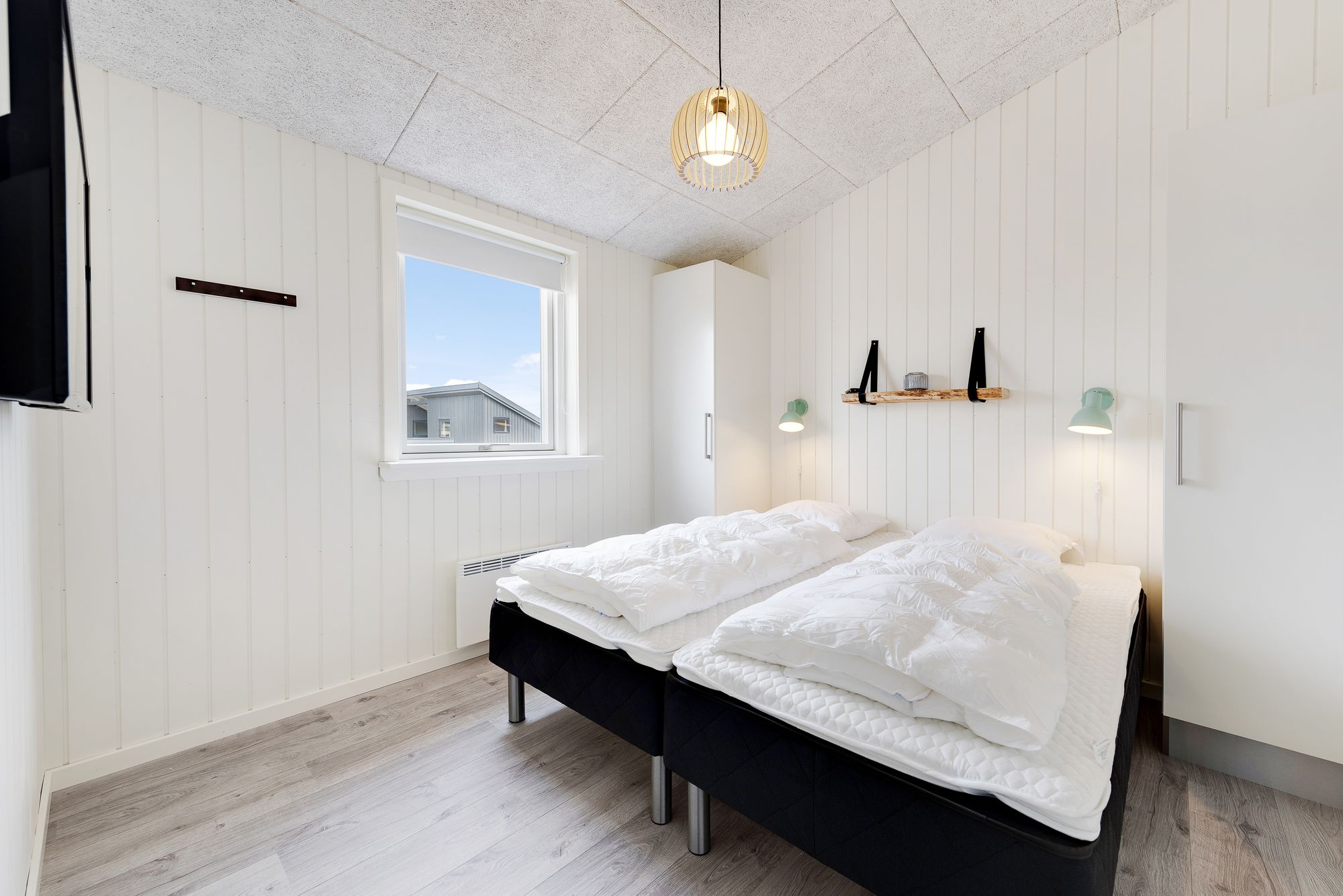 Danske møbler til nybygget sommerhus i Bjerregaard