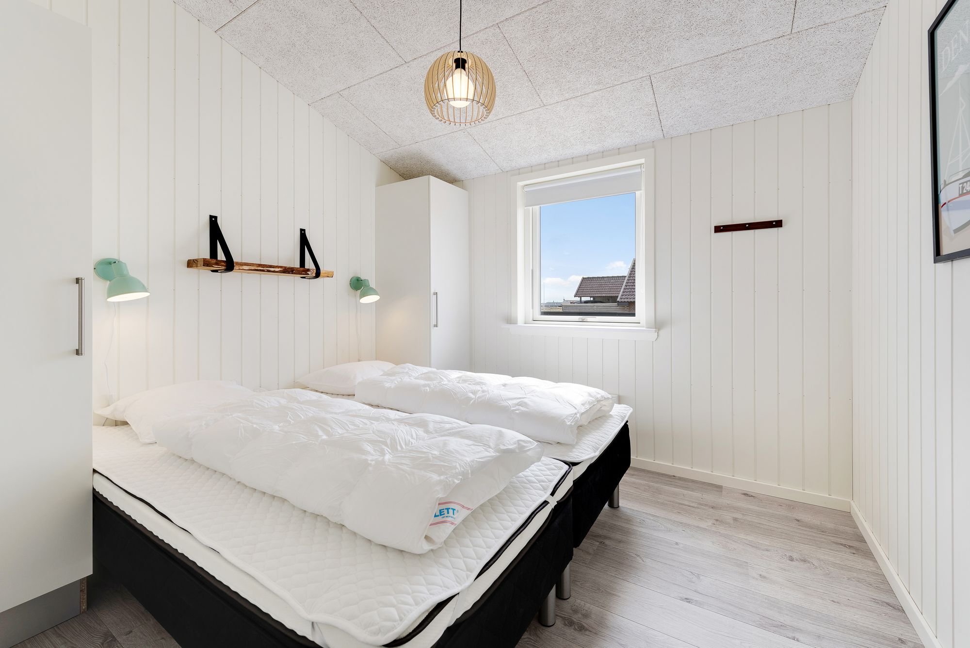 Danske møbler til nybygget sommerhus i Bjerregaard